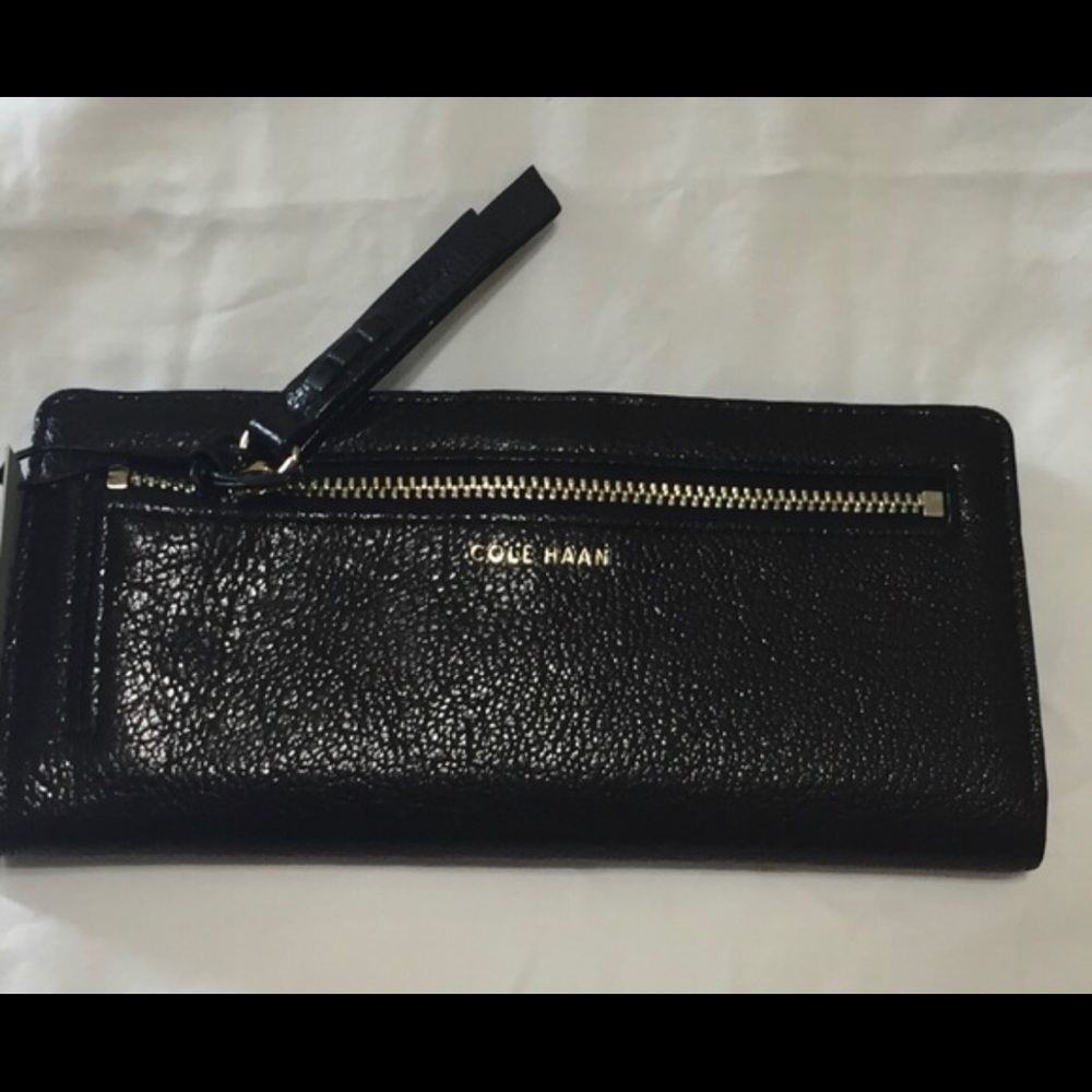 Black gold wallet